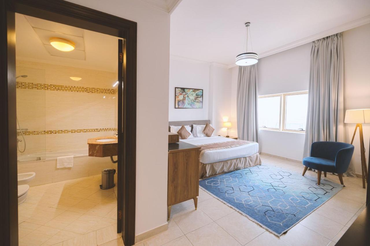 Magnum Hotel & Suites West Bay ドーハ エクステリア 写真