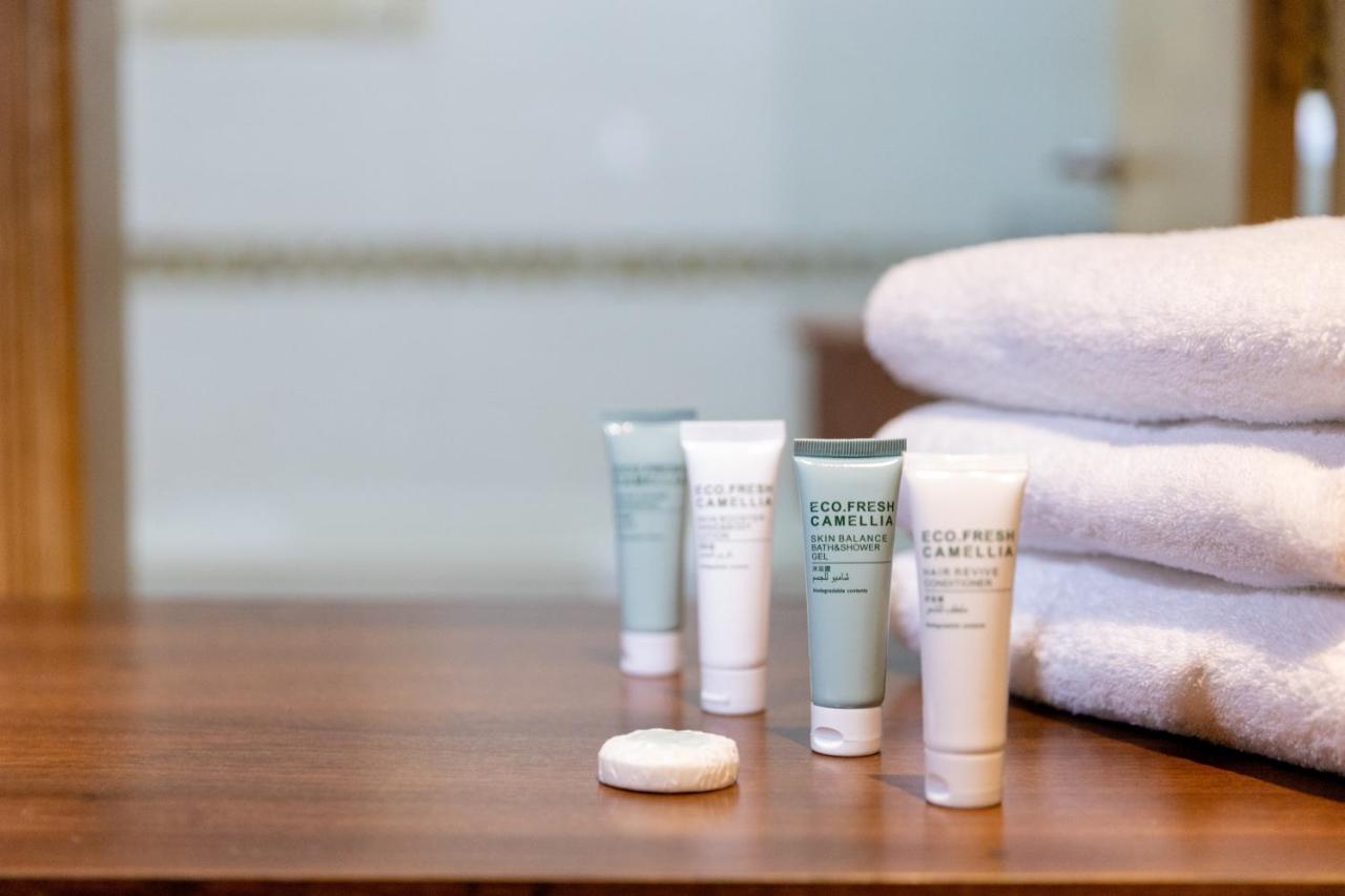 Magnum Hotel & Suites West Bay ドーハ エクステリア 写真