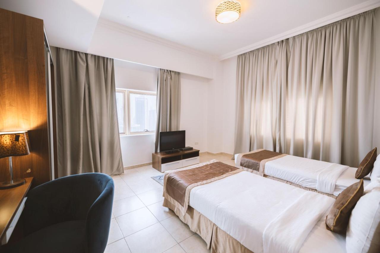 Magnum Hotel & Suites West Bay ドーハ エクステリア 写真