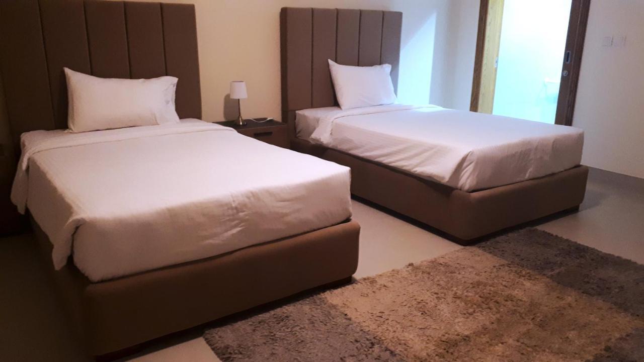 Magnum Hotel & Suites West Bay ドーハ エクステリア 写真