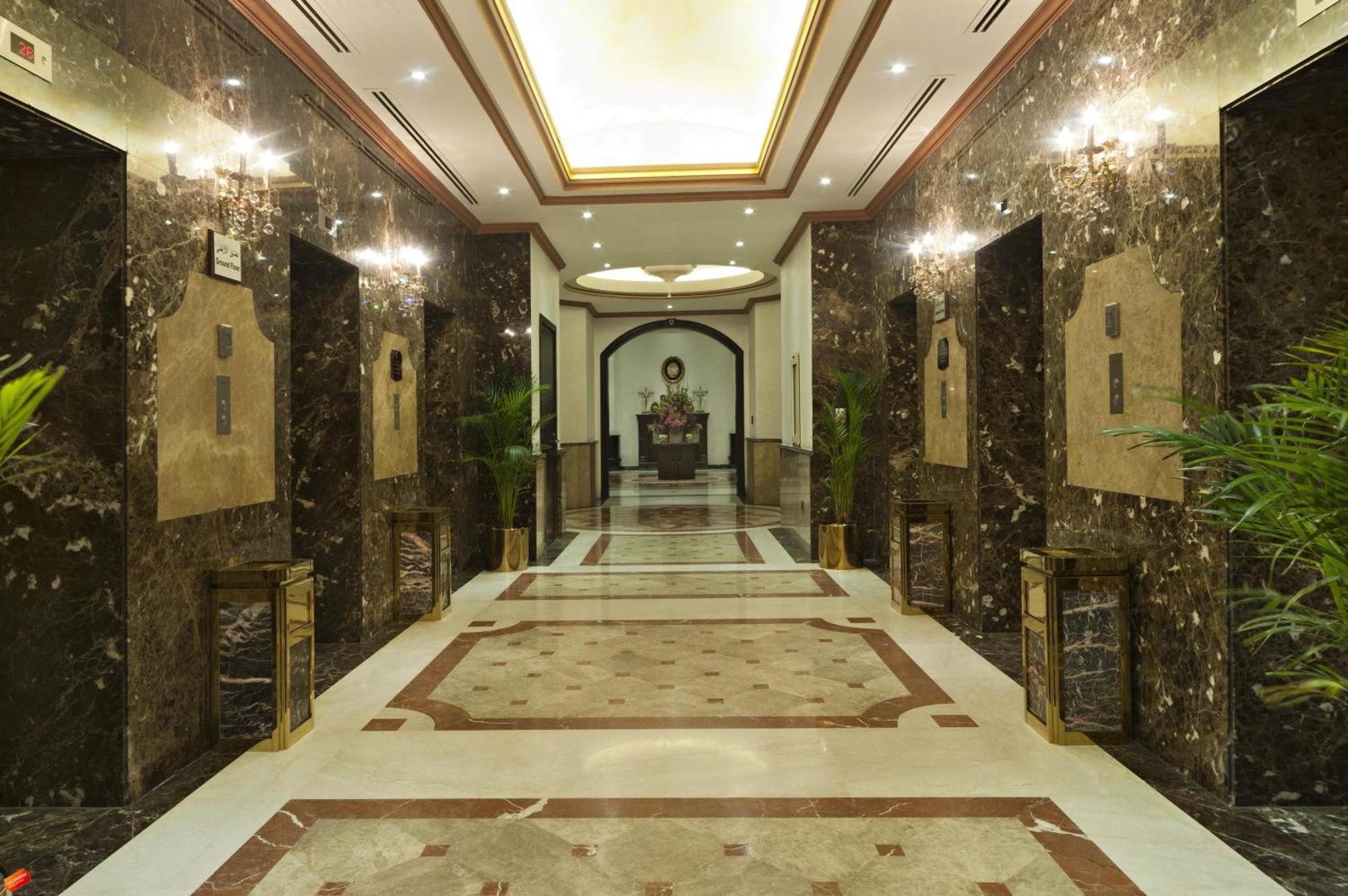 Magnum Hotel & Suites West Bay ドーハ インテリア 写真