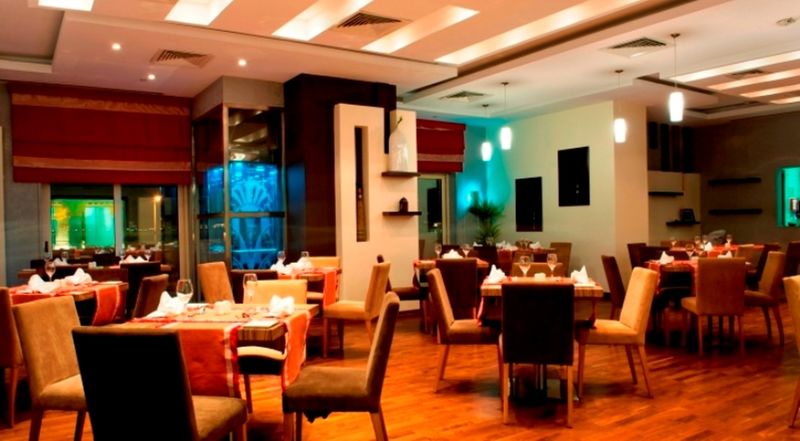 Magnum Hotel & Suites West Bay ドーハ エクステリア 写真