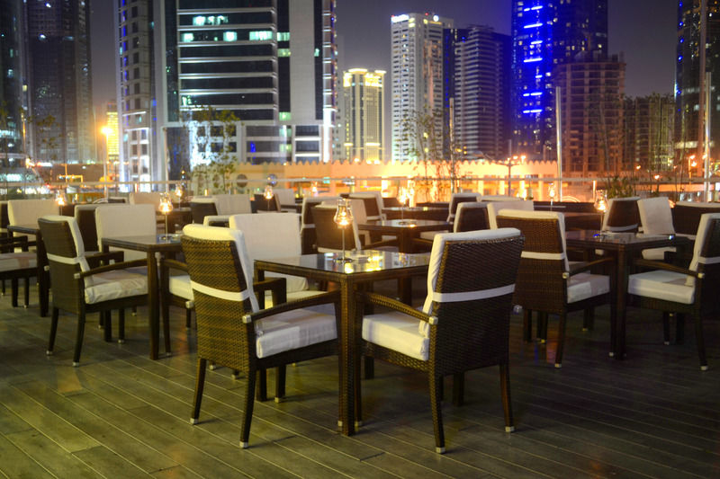 Magnum Hotel & Suites West Bay ドーハ エクステリア 写真