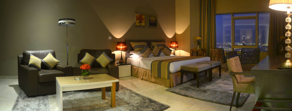 Magnum Hotel & Suites West Bay ドーハ エクステリア 写真